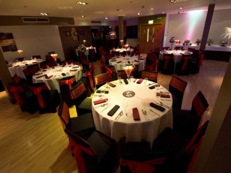 Mehfil Hotel Hillingdon Dış mekan fotoğraf