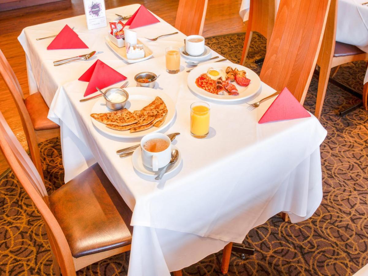 Mehfil Hotel Hillingdon Dış mekan fotoğraf